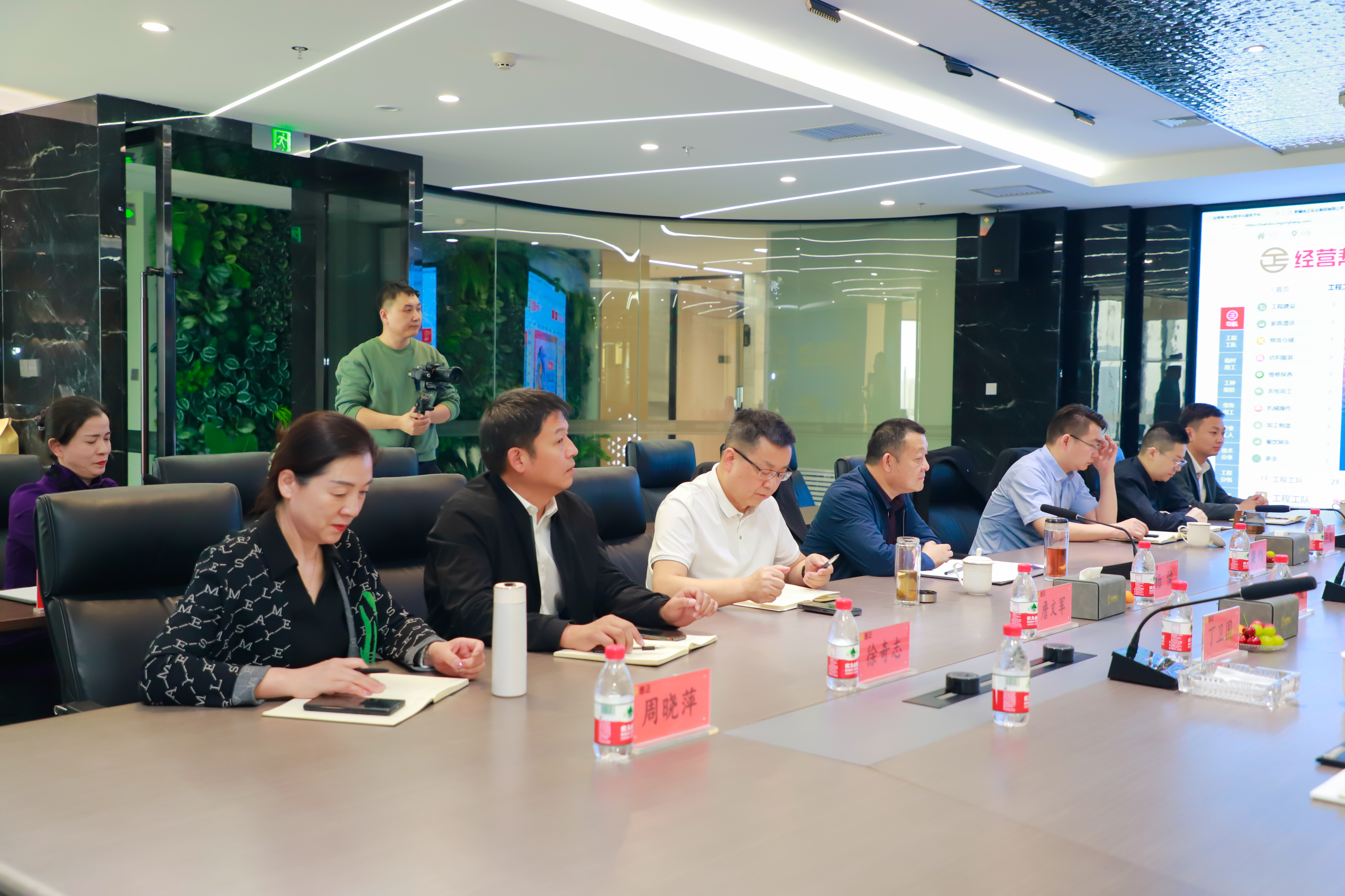巴楚县常务副县长张玉宝莅临集团-10.jpg