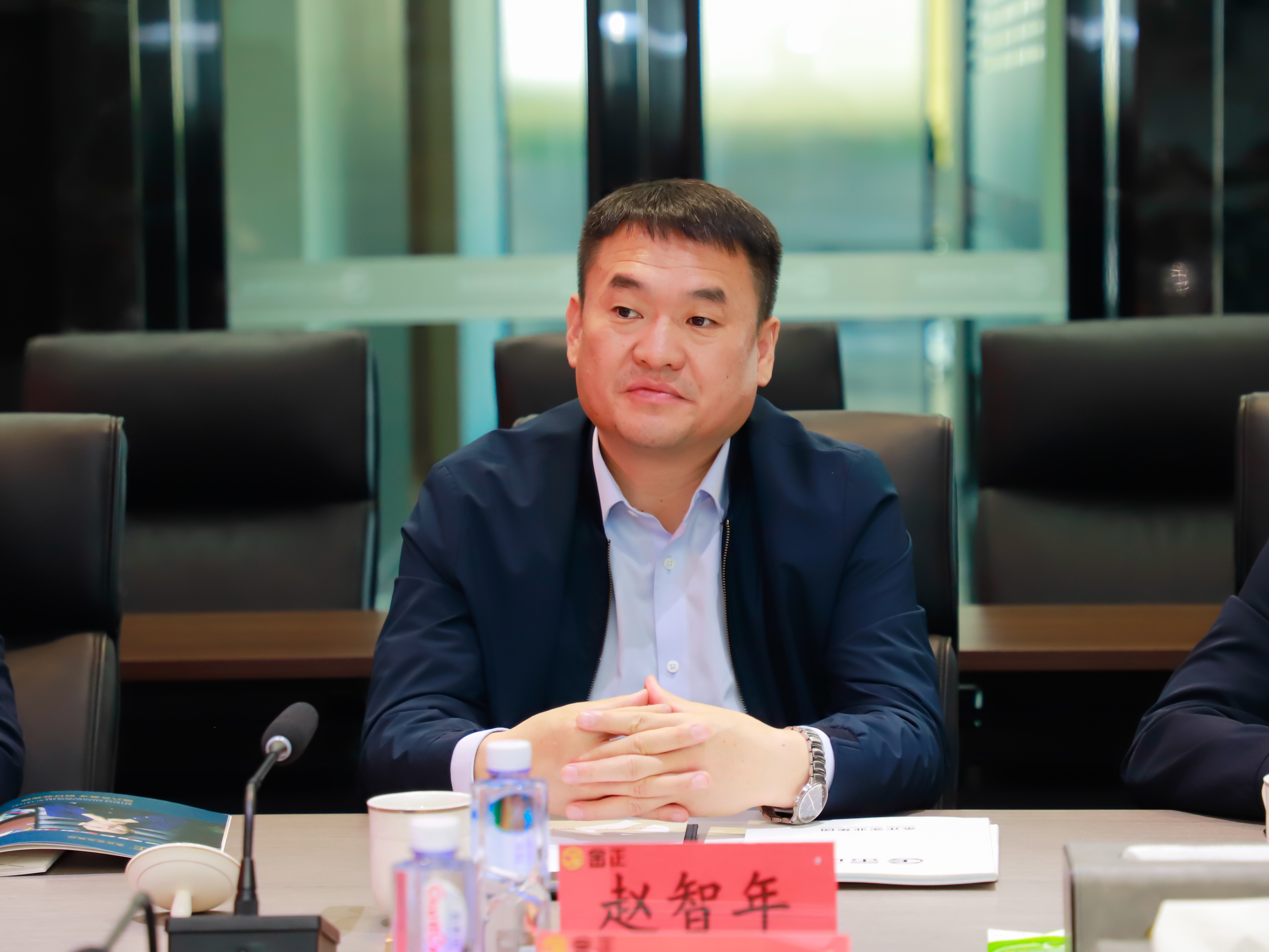 农行阿勒泰兵团分行行长赵智年到访座谈-8.jpg